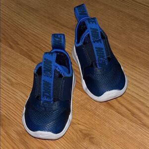 NIKE BABY BOYS FLEX RUNNER SHOES